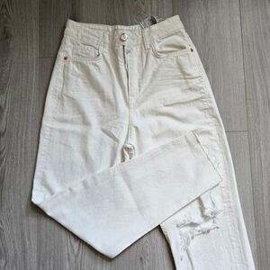 Zara Women's White Mom Jeans
